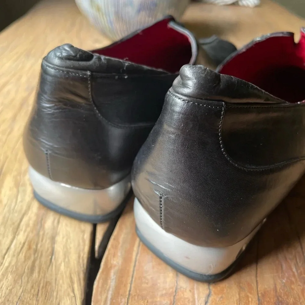 Donald Pliner Black Leather Women’s Loafers - Picture 5 of 9